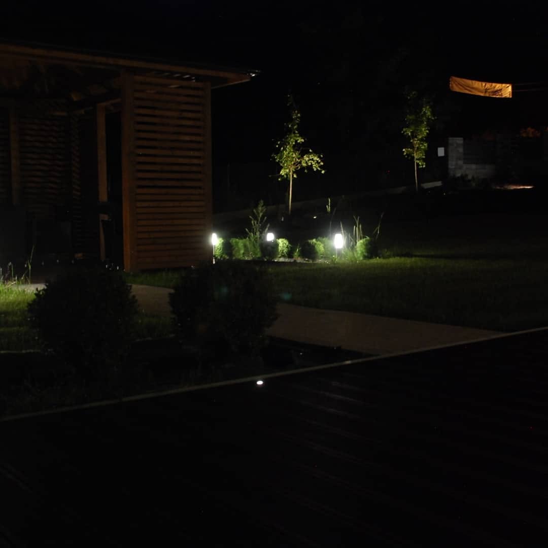 Oświetlenie ogrodu i tarasu — instalacja zewnętrzna wokół domu — zdjęcie 3 z 4